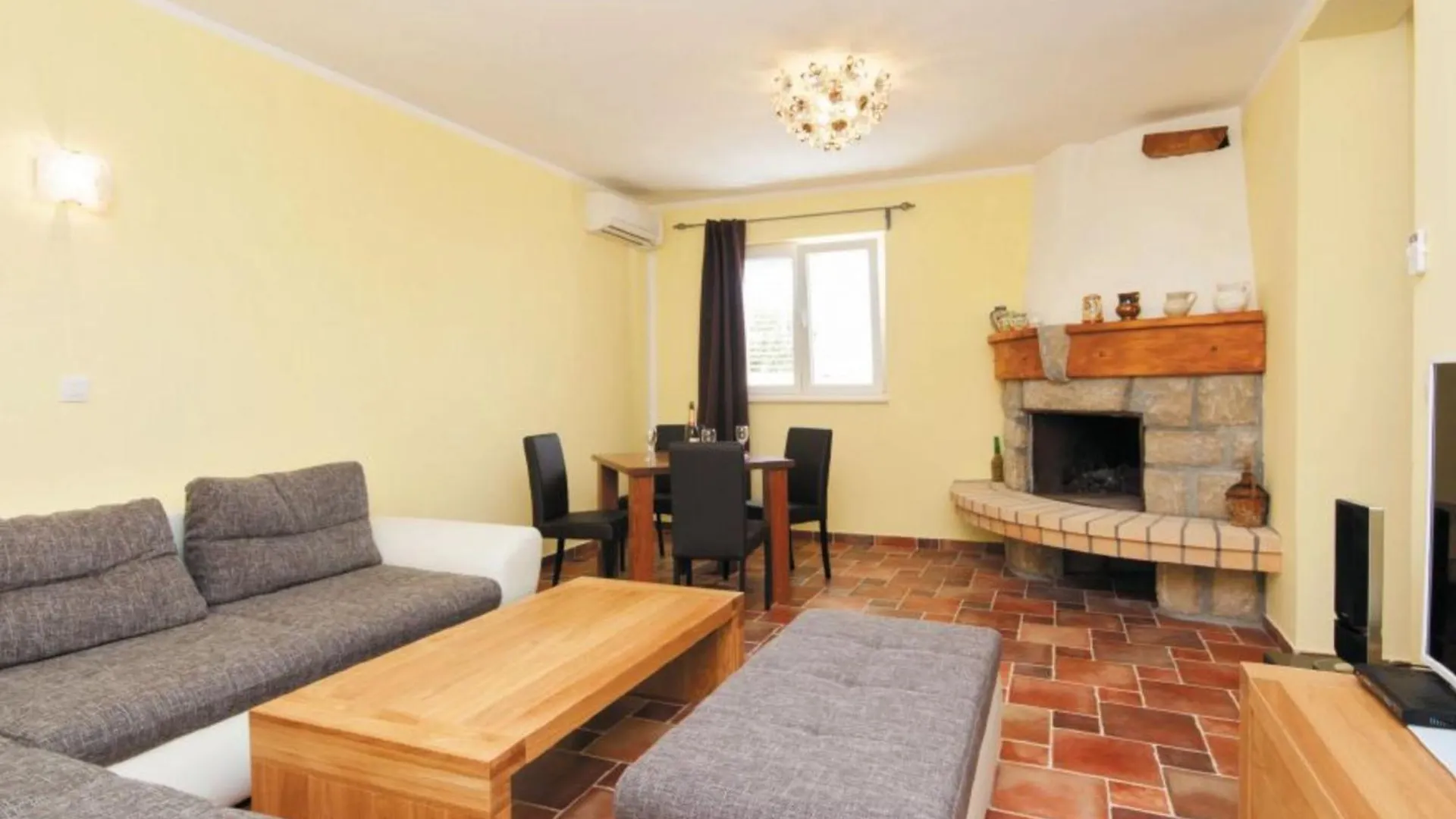 Holiday Home Boni Rab Town
